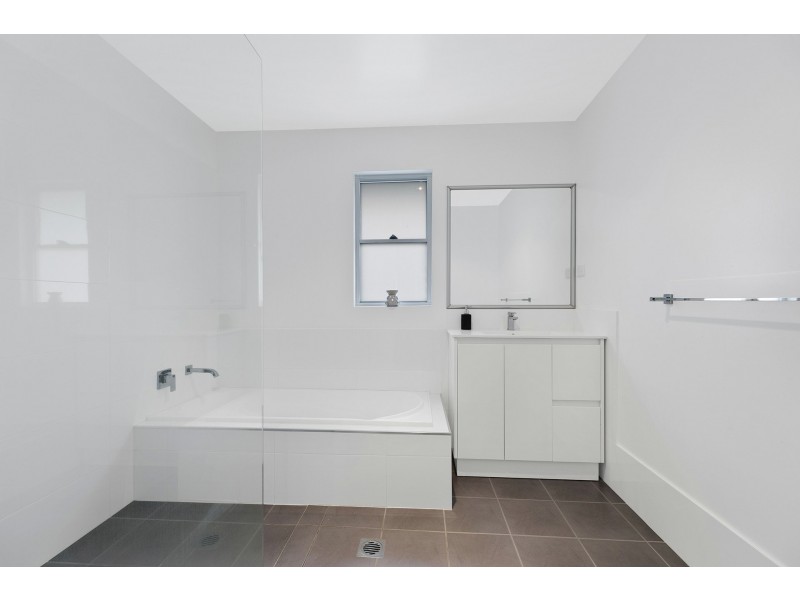 16 Macarthur Street, Killarney Vale NSW 2261