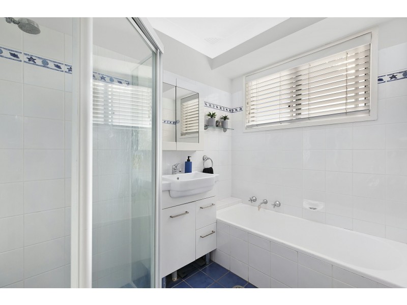 7 Hazel Close, Berkeley Vale NSW 2261