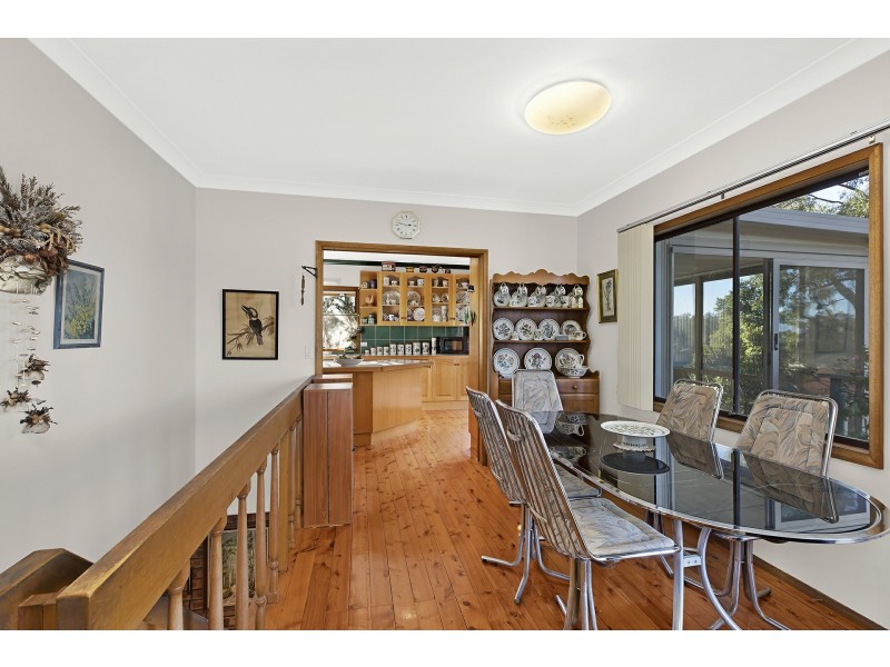 21 Donegal Road, Berkeley Vale NSW 2261