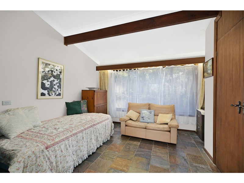 21 Donegal Road, Berkeley Vale NSW 2261