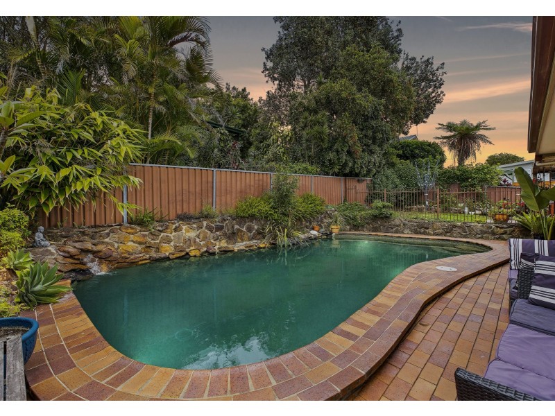 30 Henry Parkes Drive, Berkeley Vale NSW 2261