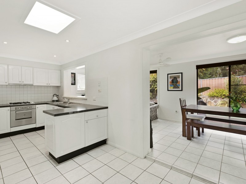 30 Henry Parkes Drive, Berkeley Vale NSW 2261