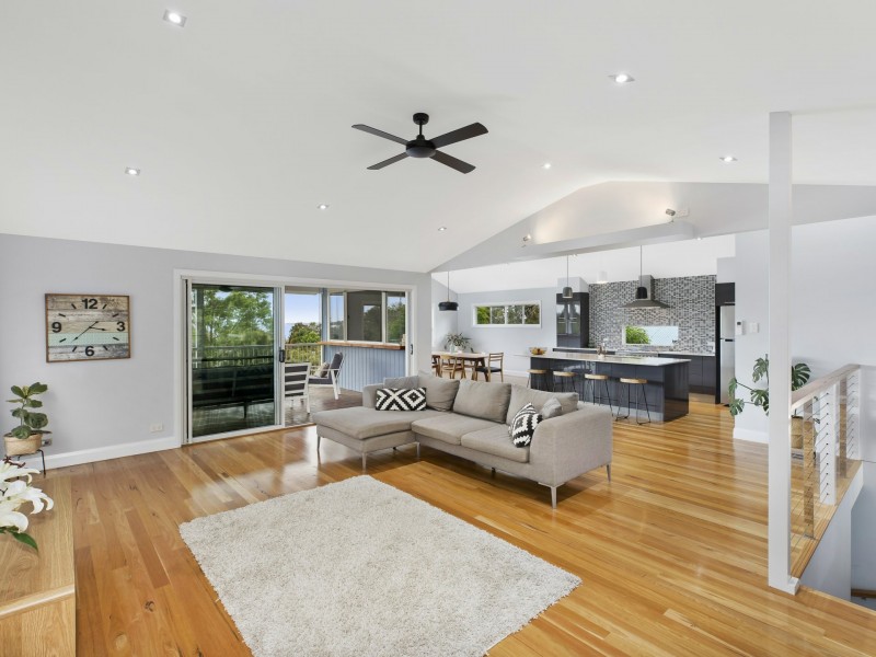 25 Donegal Road, Berkeley Vale NSW 2261