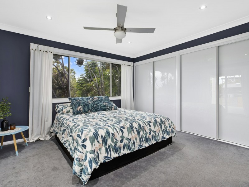 25 Donegal Road, Berkeley Vale NSW 2261