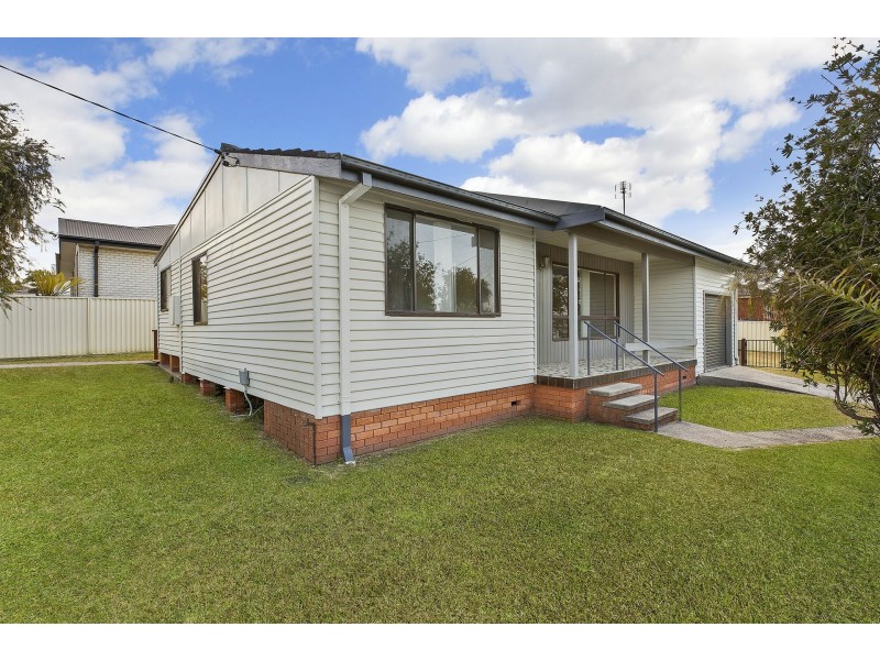 1 East Street, Killarney Vale NSW 2261