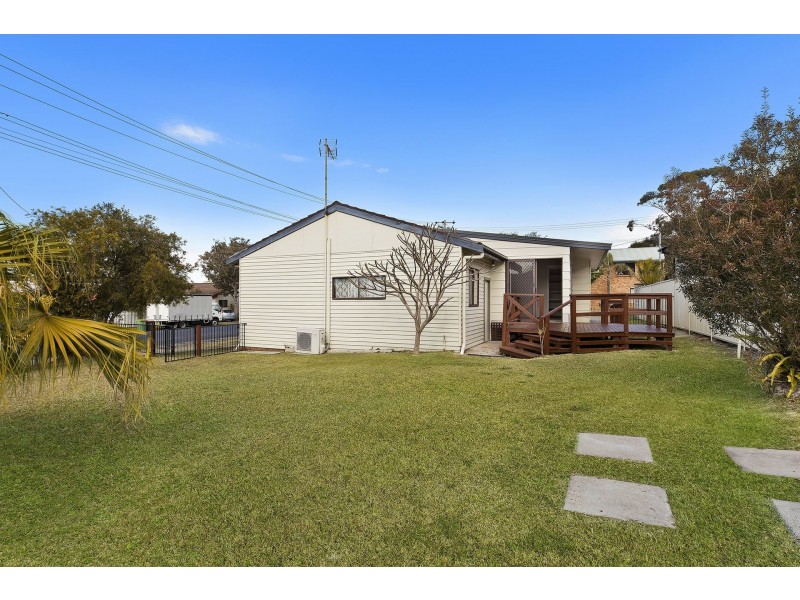 1 East Street, Killarney Vale NSW 2261