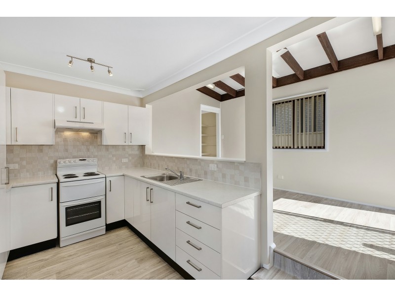 1 East Street, Killarney Vale NSW 2261