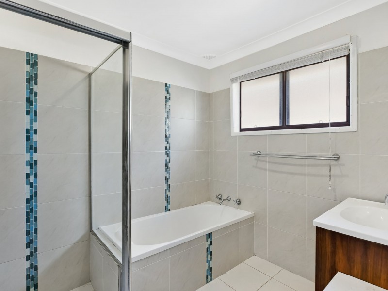 6 Dampier Boulevard, Killarney Vale NSW 2261