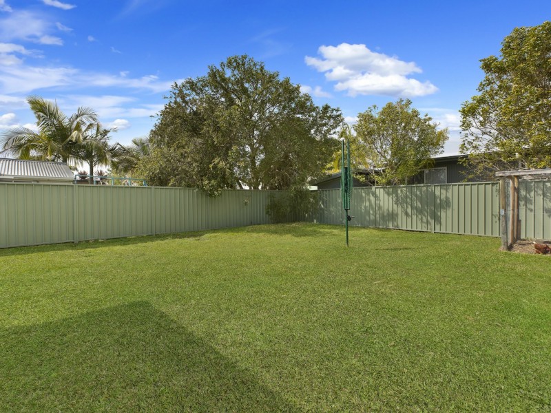 26 Erin Ave, Berkeley Vale NSW 2261
