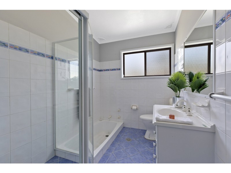 18 Macarthur Street, Killarney Vale NSW 2261