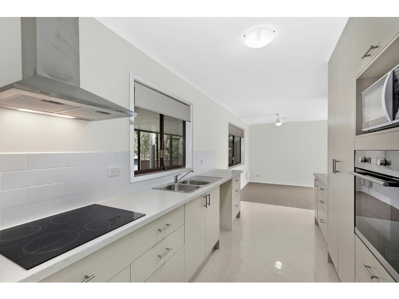 40 George Hely Crescent, Killarney Vale NSW 2261