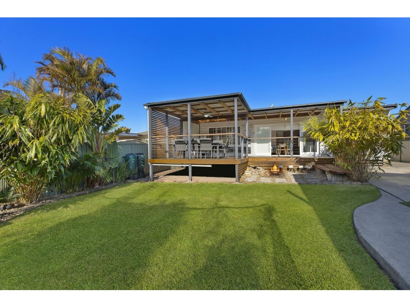 15 Ithaca Street, Bateau Bay NSW 2261