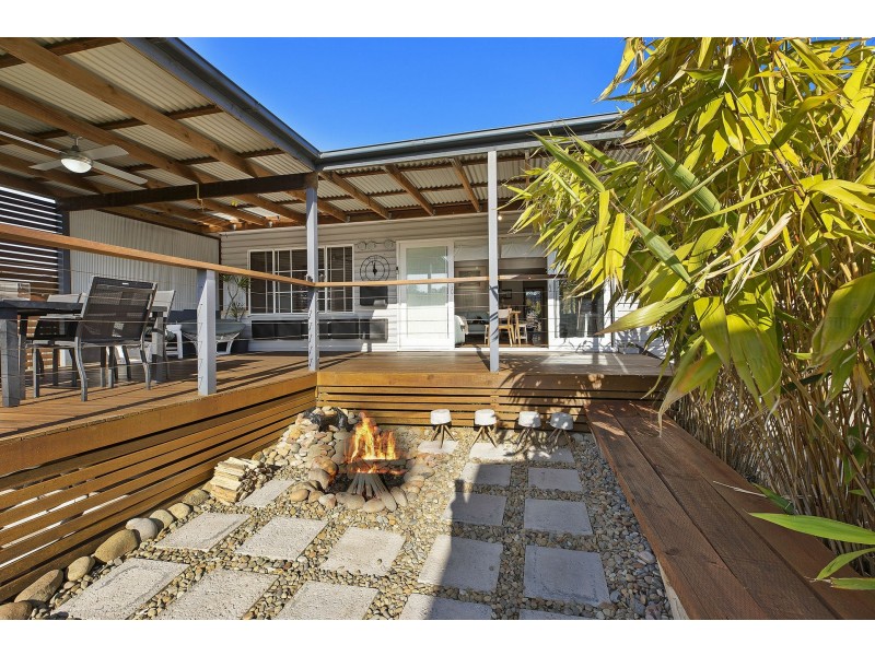 15 Ithaca Street, Bateau Bay NSW 2261