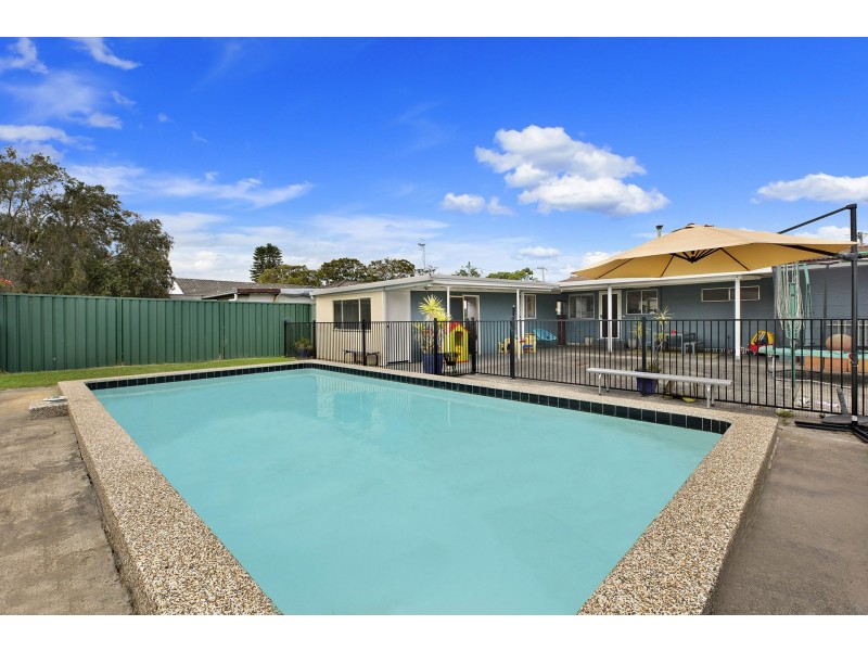 2 Cunningham Road, Killarney Vale NSW 2261