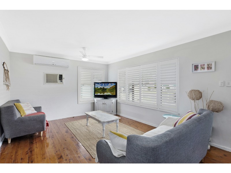 2 Cunningham Road, Killarney Vale NSW 2261