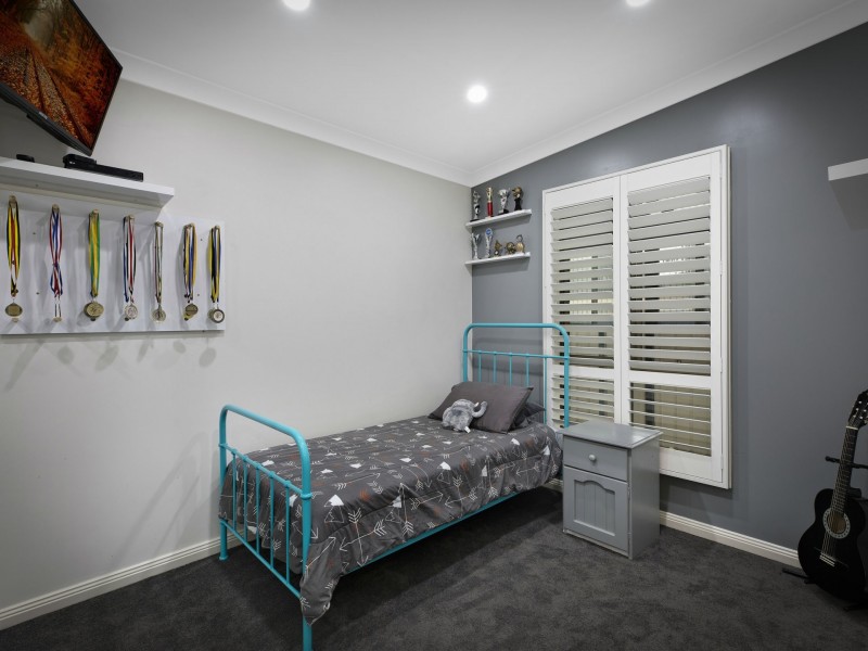 3 Emerald Place, Berkeley Vale NSW 2261