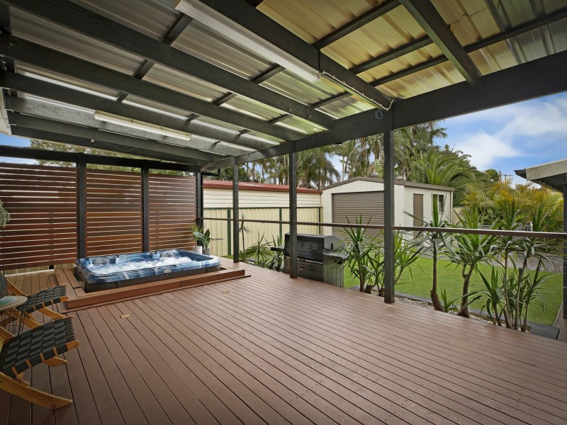3 Emerald Place, Berkeley Vale NSW 2261