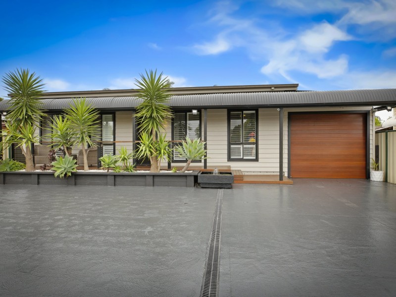 3 Emerald Place, Berkeley Vale NSW 2261