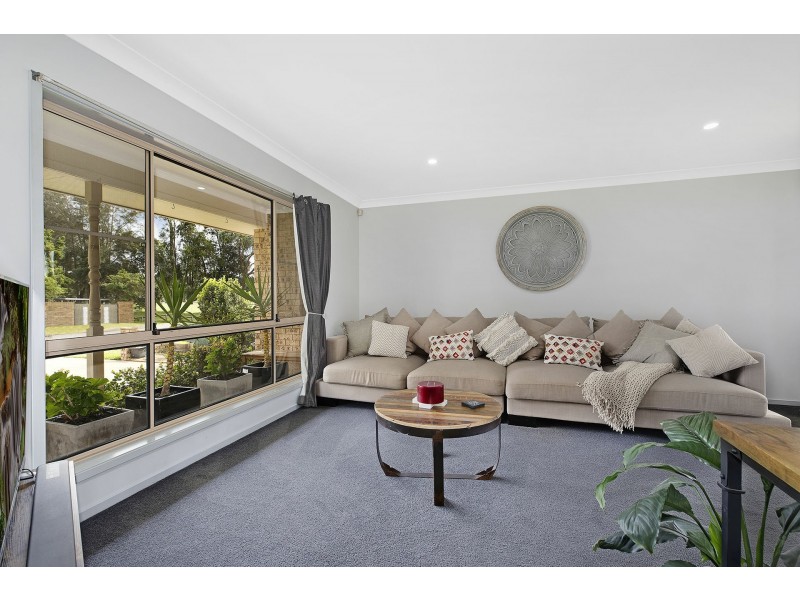 17 Montah Ave, Berkeley Vale NSW 2261