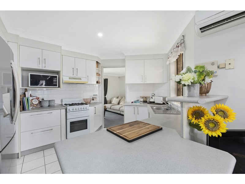 17 Montah Ave, Berkeley Vale NSW 2261