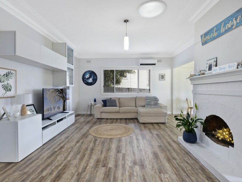 13 Wyong Road, Tumbi Umbi NSW 2261