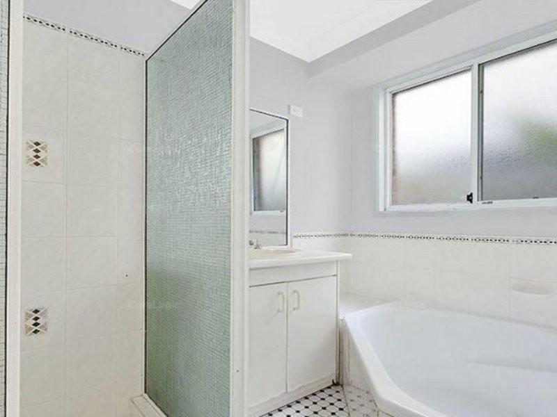 7 De L’Isle Drive, Watanobbi NSW 2259