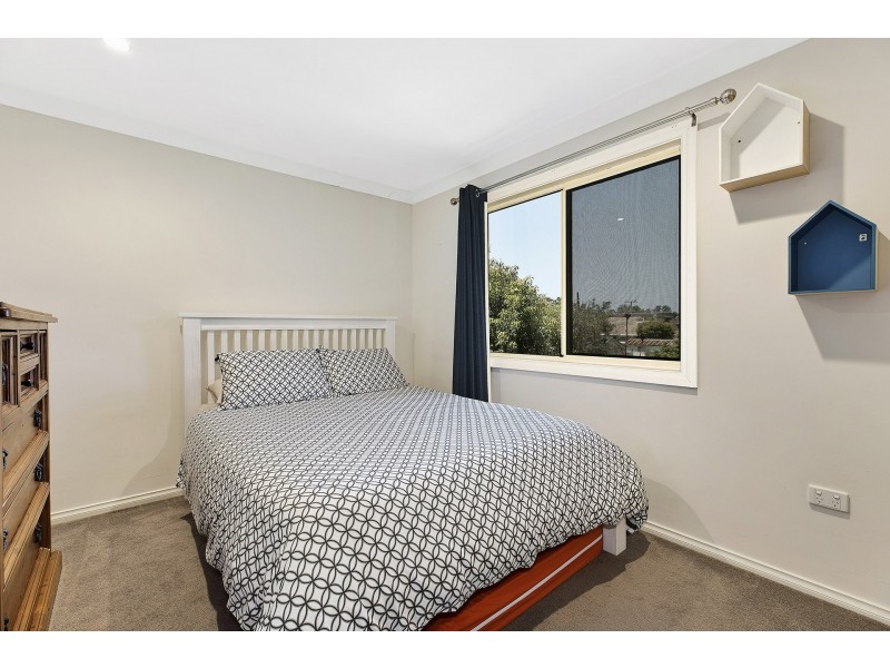 2/8 Benalla Close, Killarney Vale NSW 2261