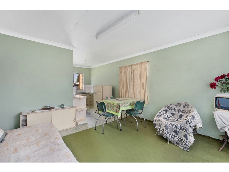 361 Lakedge Avenue, Berkeley Vale NSW 2261