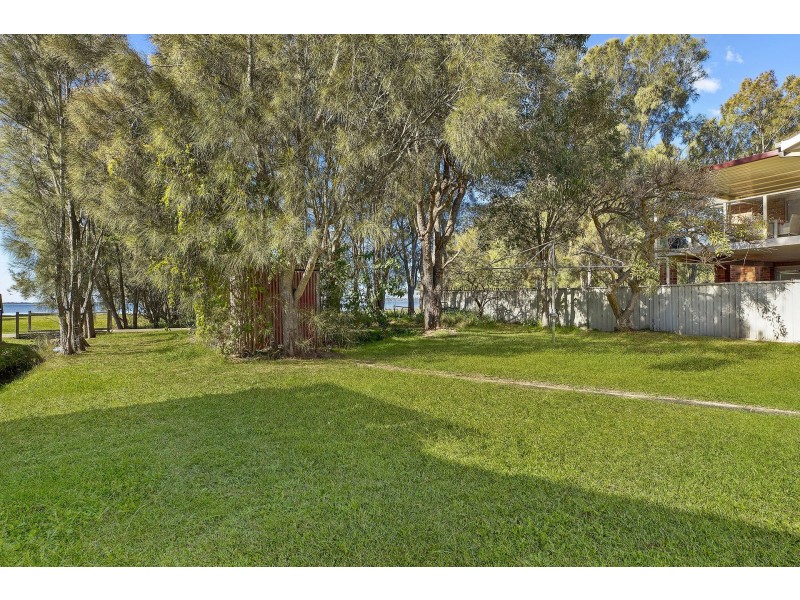 361 Lakedge Avenue, Berkeley Vale NSW 2261