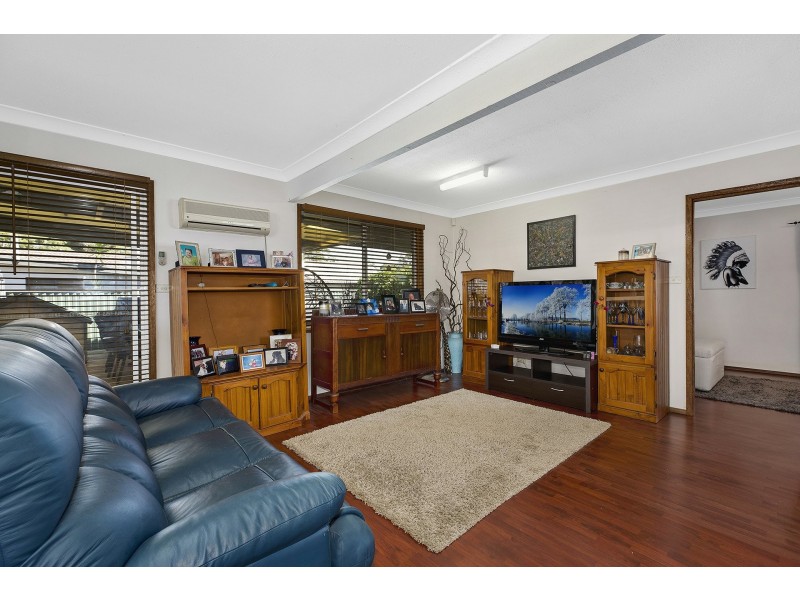 8 Fran Avenue, Berkeley Vale NSW 2261