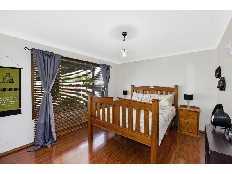 8 Fran Avenue, Berkeley Vale NSW 2261