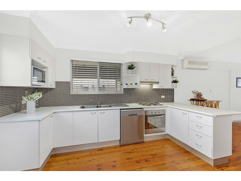 184 Eastern Road, Killarney Vale NSW 2261