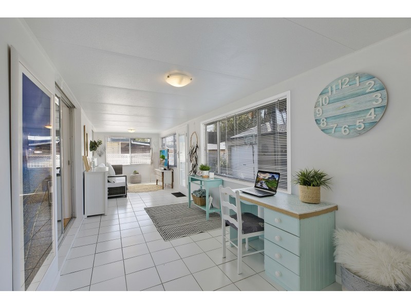 39 Laguna Parade, Berkeley Vale NSW 2261