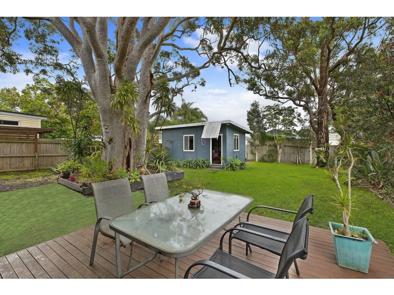 15 Cunningham Road, Killarney Vale NSW 2261