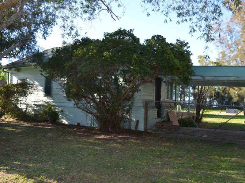 63 Lakedge Ave, Berkeley Vale NSW 2261