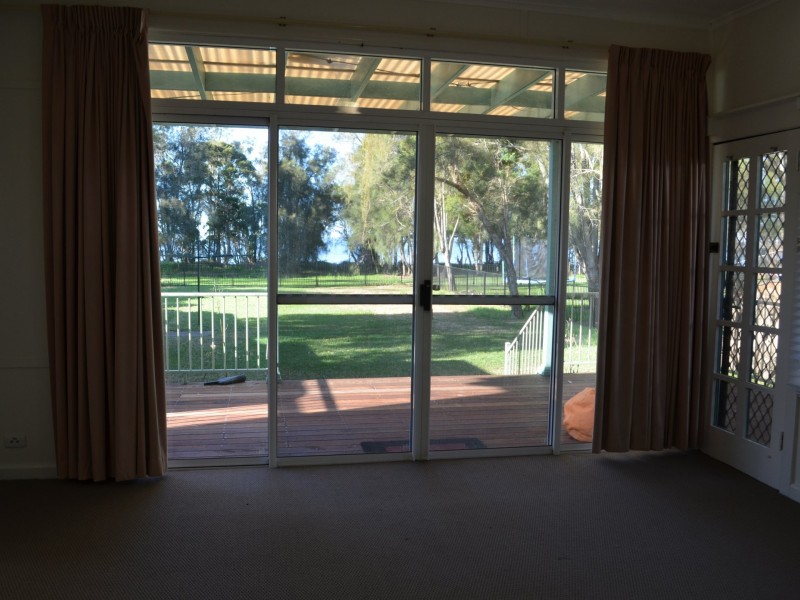 63 Lakedge Ave, Berkeley Vale NSW 2261