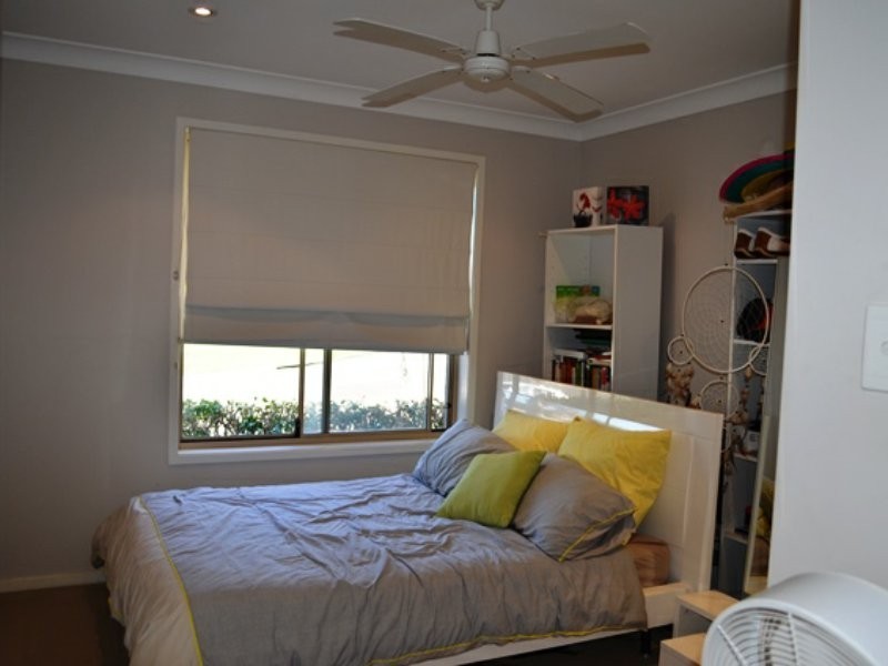 1A Talara Avenue, Bateau Bay NSW 2261