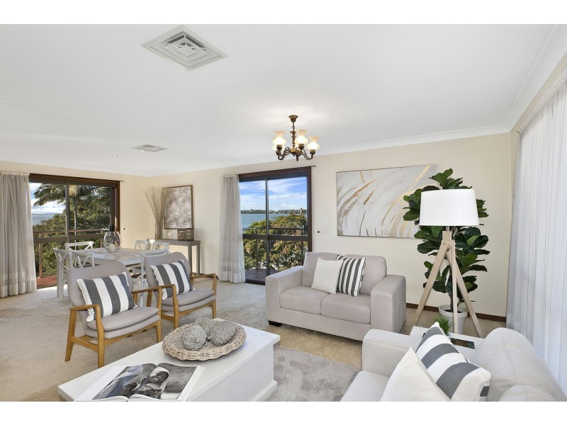 9 Aubrey Street, Killarney Vale NSW 2261