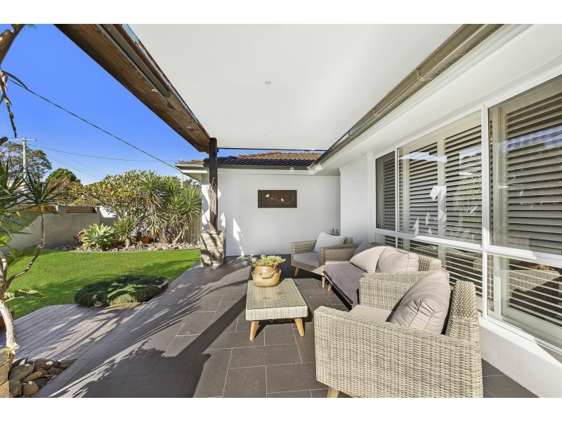 21 George Hely Cresent, Killarney Vale NSW 2261