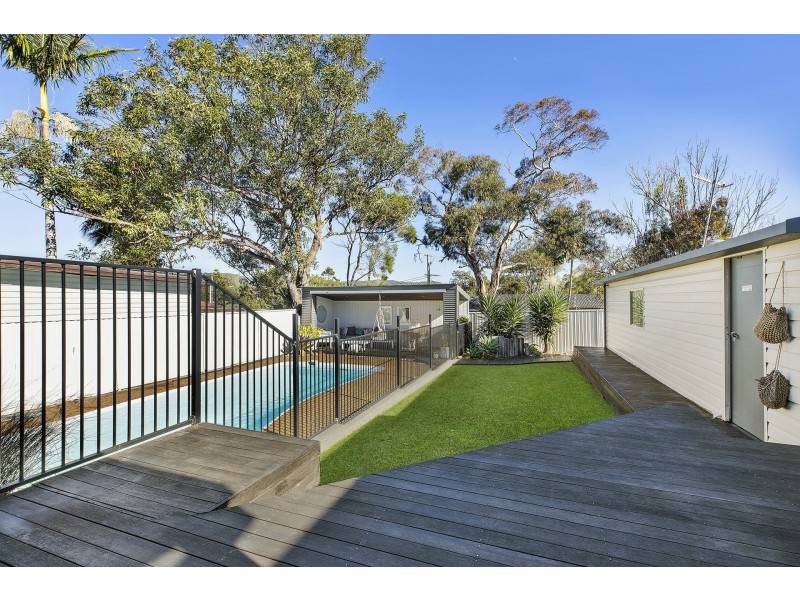 21 George Hely Cresent, Killarney Vale NSW 2261