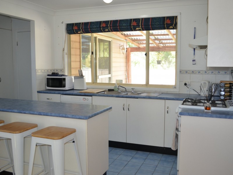 15 Vaughan Close, Killarney Vale NSW 2261