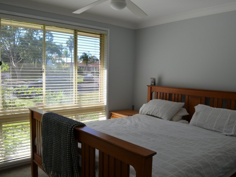 15 Vaughan Close, Killarney Vale NSW 2261