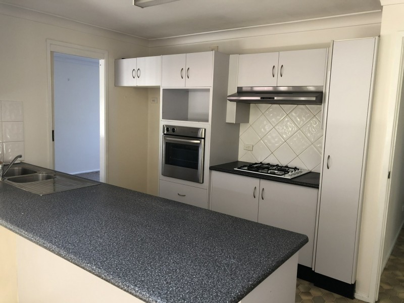 12 The Avenue, Tumbi Umbi NSW 2261