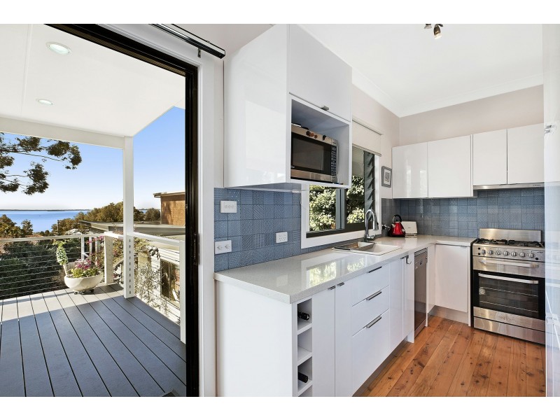 3 Kenmare Avenue, Berkeley Vale NSW 2261
