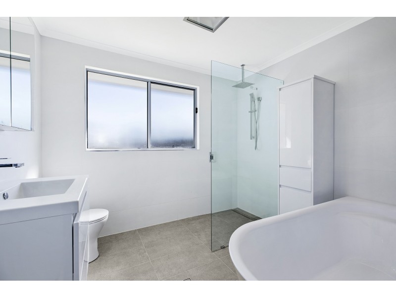 27 Adelaide Street, Tumbi Umbi NSW 2261