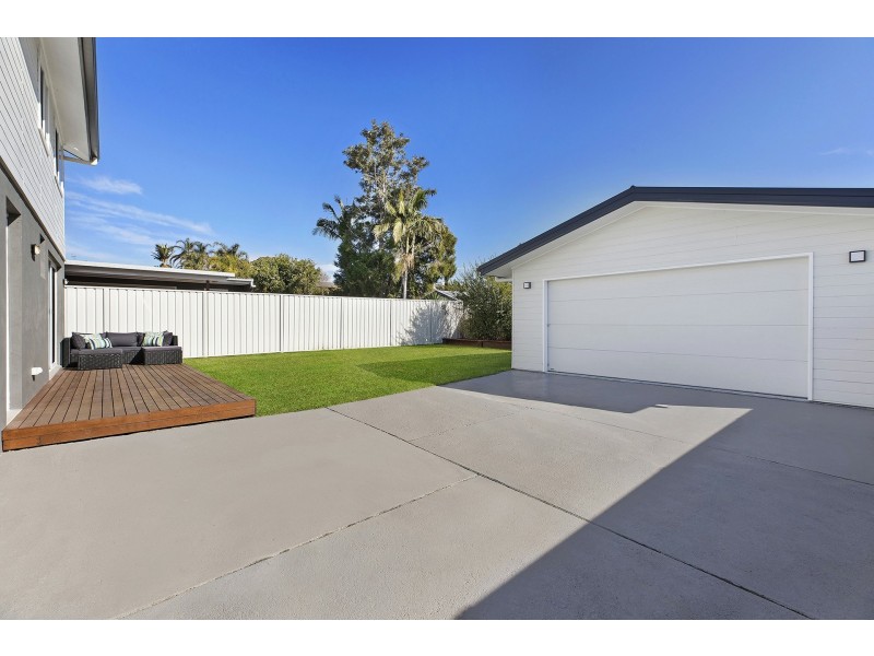 27 Adelaide Street, Tumbi Umbi NSW 2261