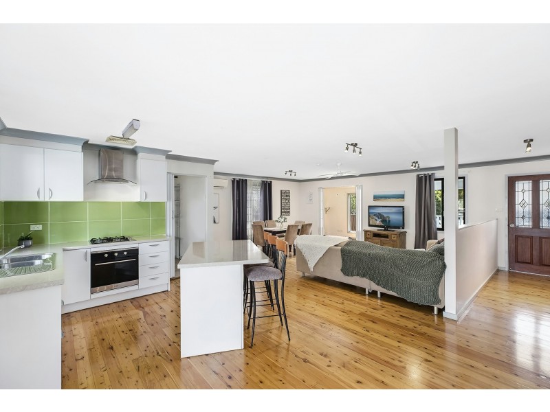 6 Empire Bay Drive, Kincumber NSW 2251
