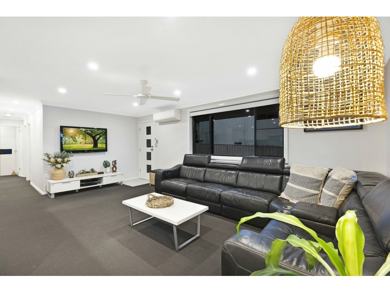 73 Brooke Avenue, Killarney Vale NSW 2261