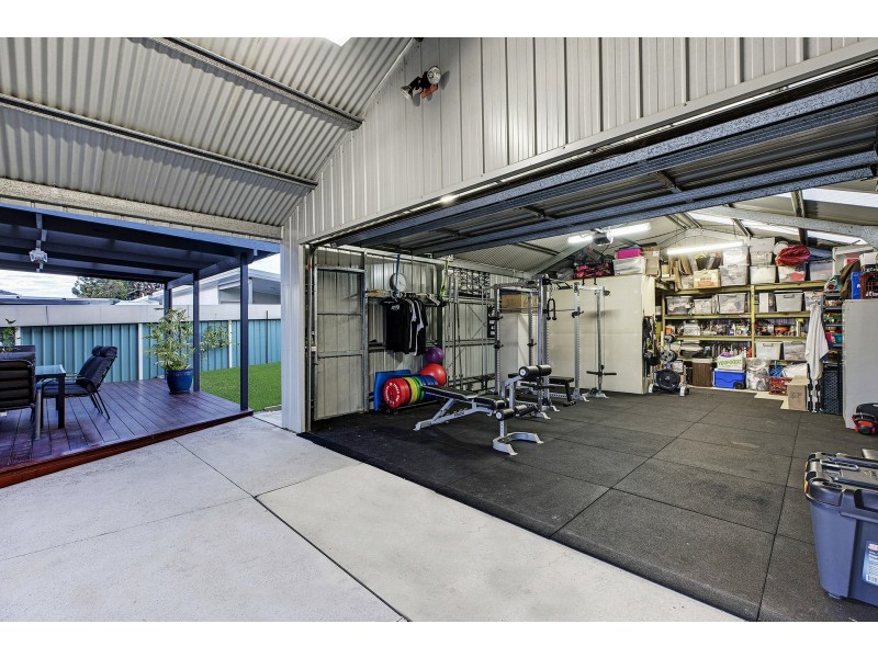 73 Brooke Avenue, Killarney Vale NSW 2261