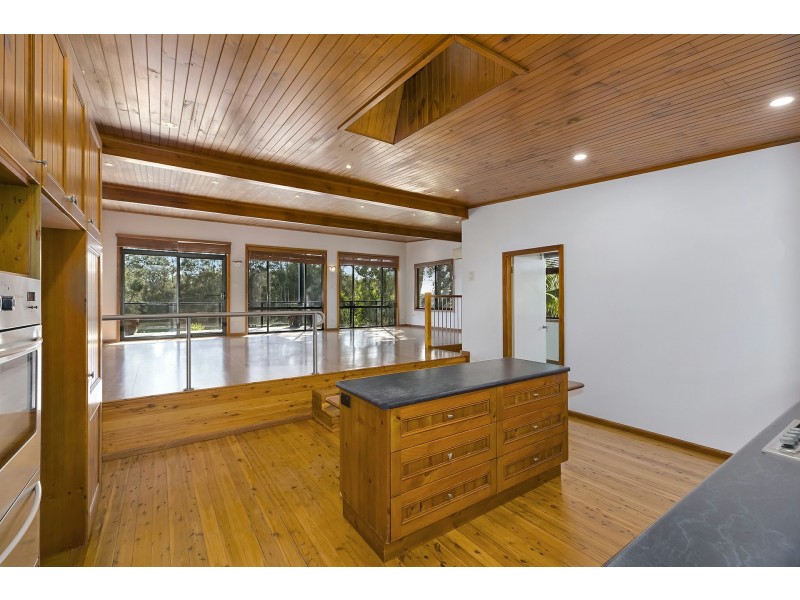 7 Lucinda Ave, Killarney Vale NSW 2261